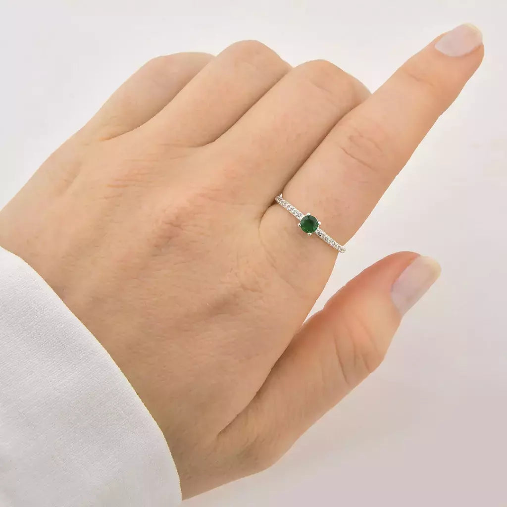 Solitário cravejado zircônia verde