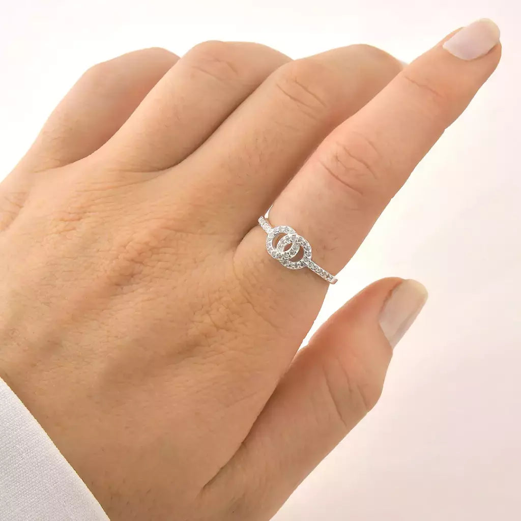 Anel duplo círculo cravejado