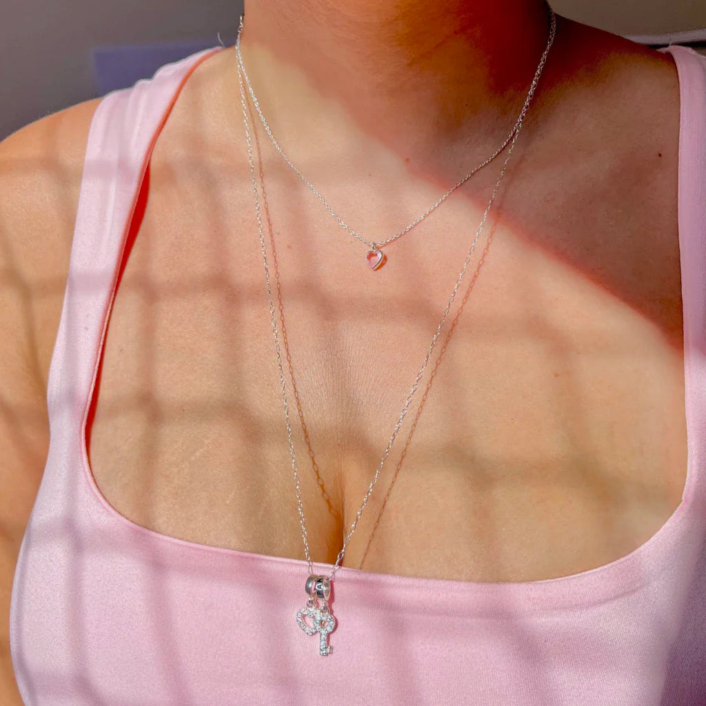 Kit colar + brincos coração ponto de luz rosa